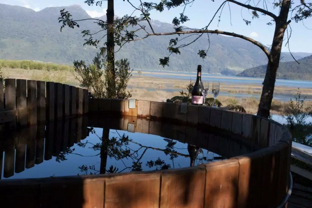 cabanas con tinajas en cochamo mareas ralun 1