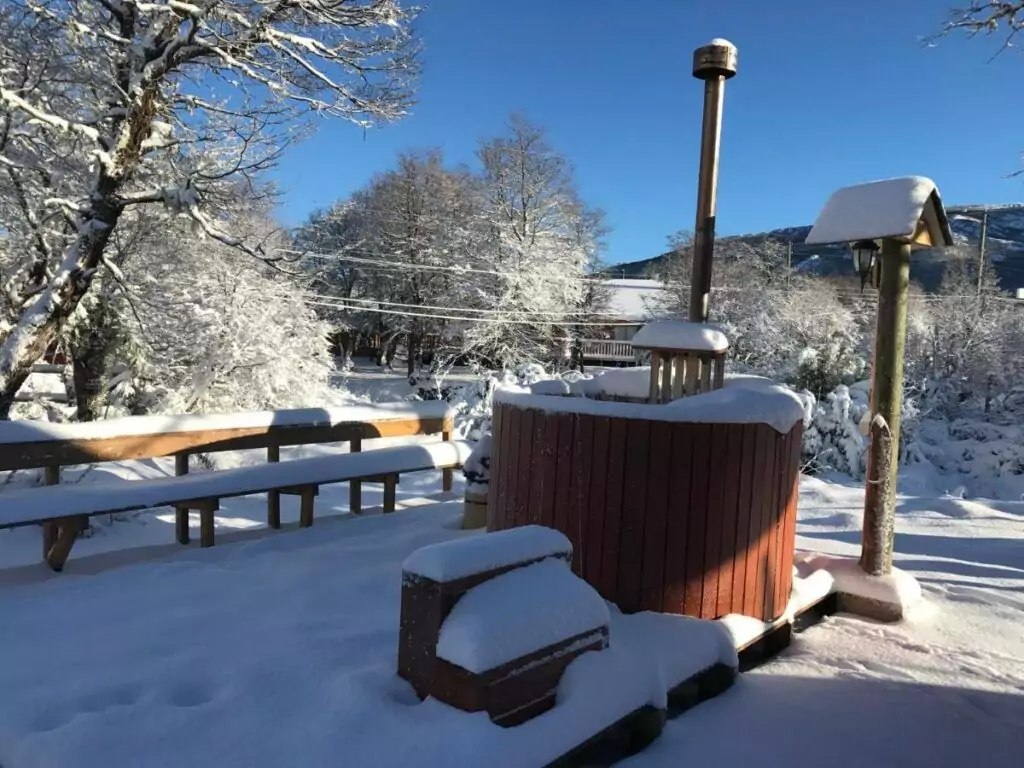 cabanas con tinajas en los lleuques alto cordillera 1