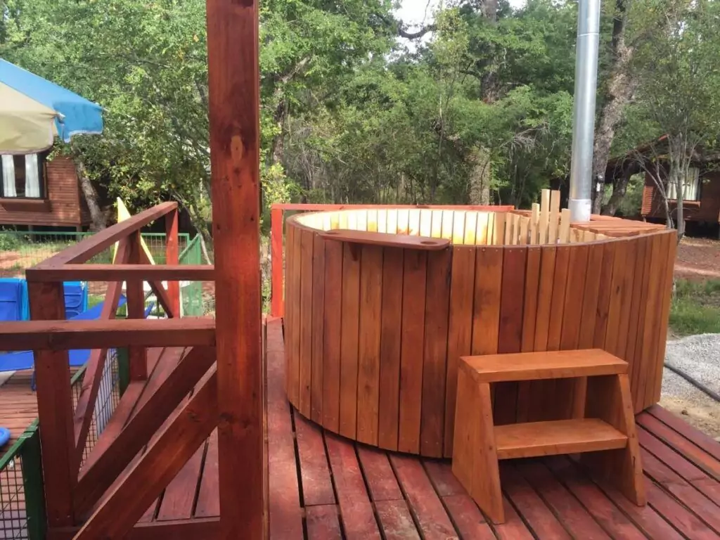 cabanas con tinajas en los lleuques roble quemado 1